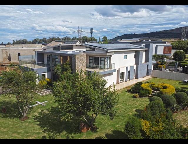 5 BEDROOM HOUSE FOR SALE IN EYE OF AFRICA